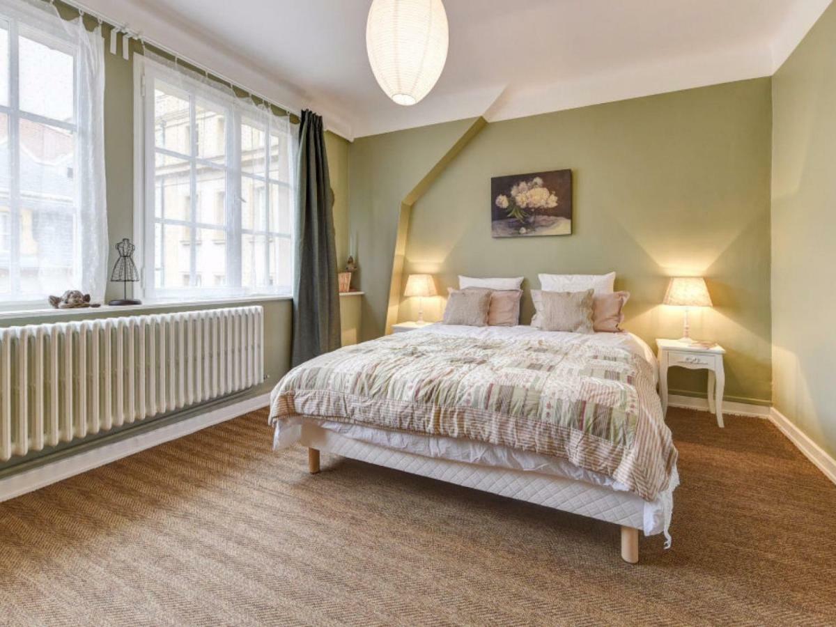 H-Bnb - Les Meubles Du 1 Bed & Breakfast Metz Cameră foto