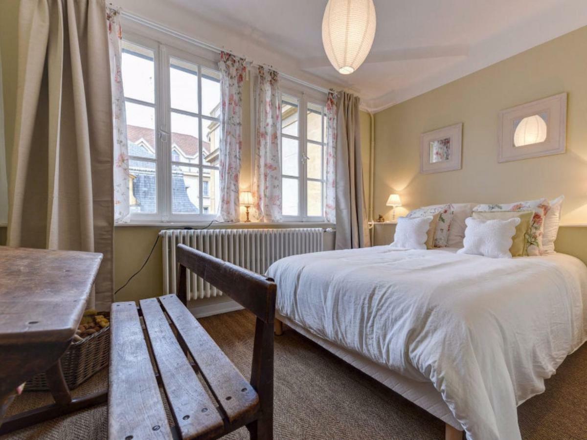 H-Bnb - Les Meubles Du 1 Bed & Breakfast Metz Cameră foto