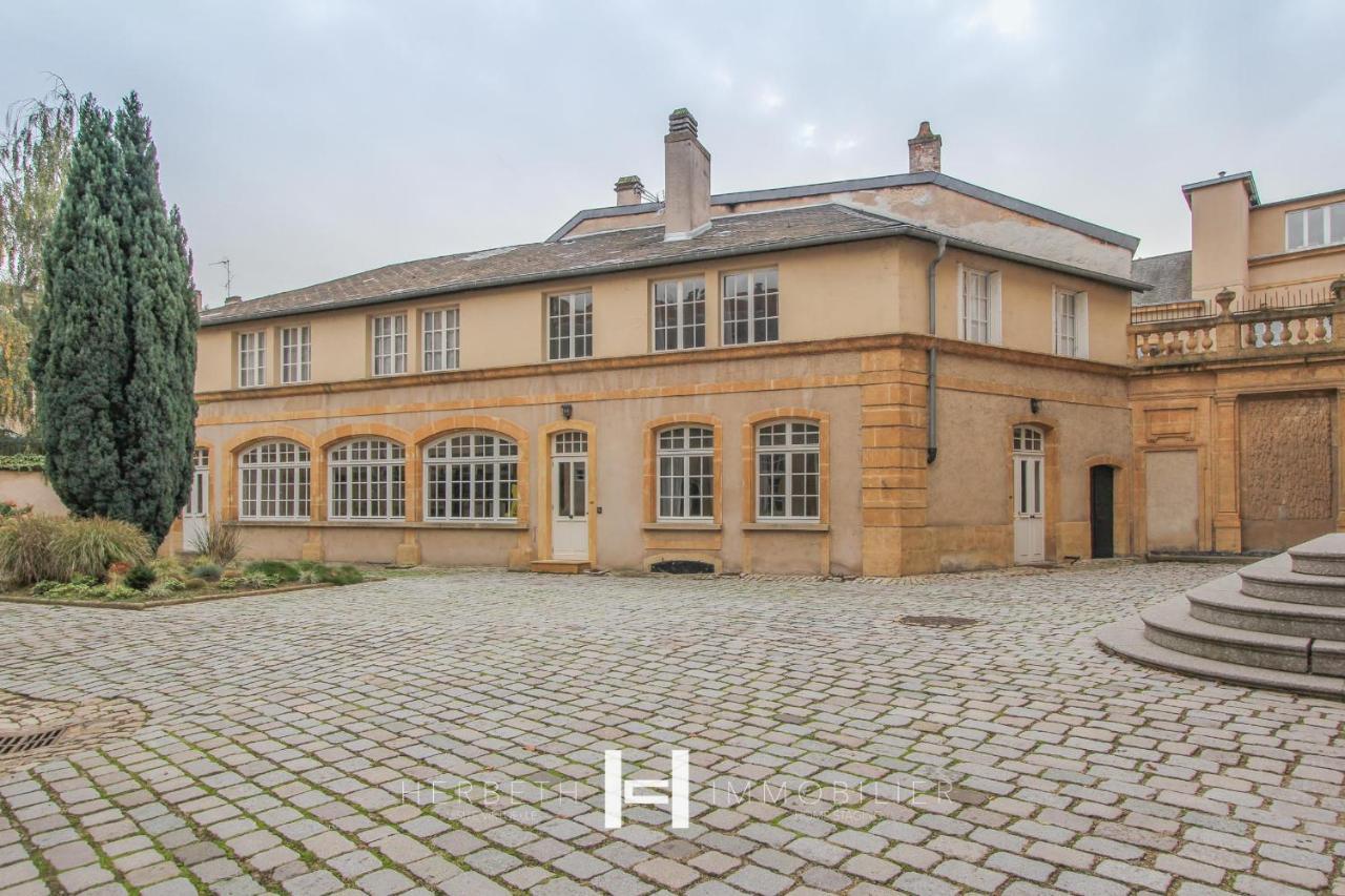 H-Bnb - Les Meubles Du 1 Bed & Breakfast Metz Exterior foto